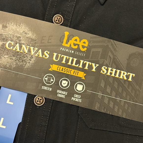 Lee Men's Premium Select Classic Fit Black Utility Button Down Shirt - Picture 4 of 10